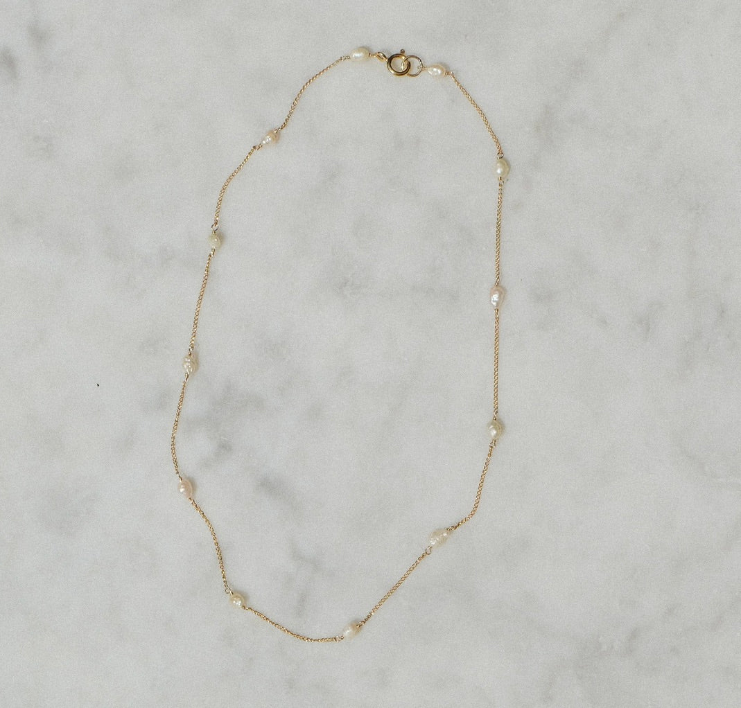 Luiny Perlitas Chain