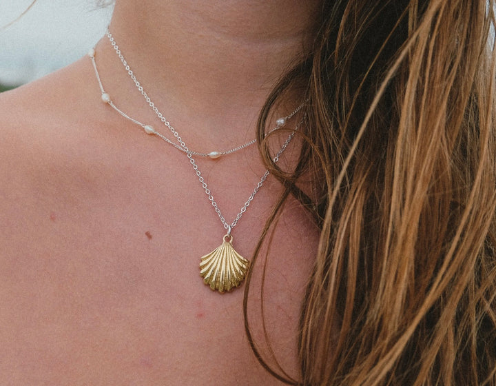 Luiny Perlitas Chain