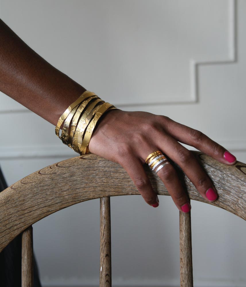 Lingua Nigra Aleda - Hand Etched Gold Toned Bangle - Single Bangle