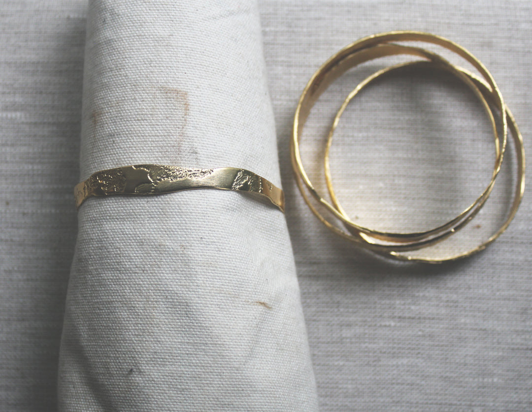 Lingua Nigra Aleda - Hand Etched Gold Toned Bangle - Single Bangle
