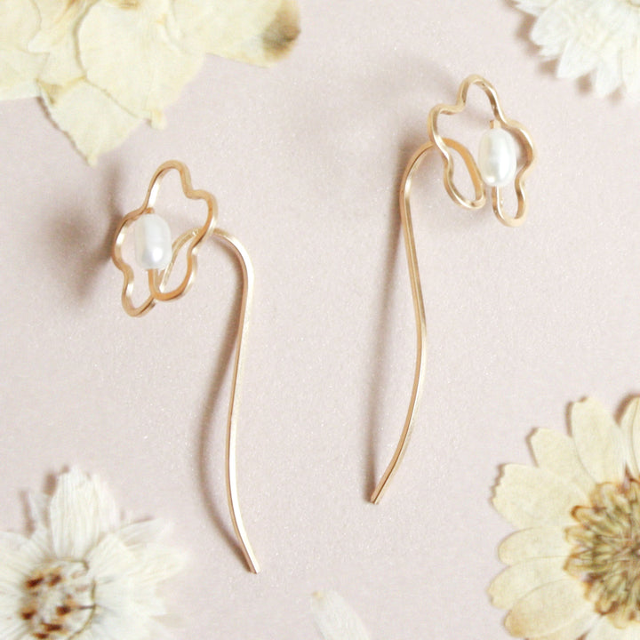 Hooks and Luxe Flower Pearl Earrings