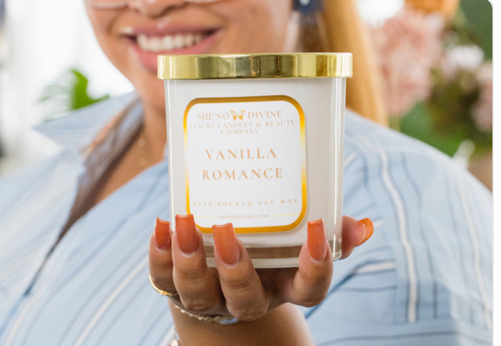 SHE'SO DIVINE Vanilla Romance Candle