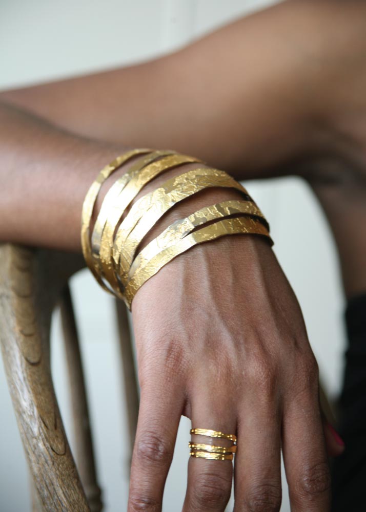 Lingua Nigra Aleda - Hand Etched Gold Toned Bangle - Single Bangle